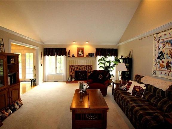 5th image of 6268 Gardenlake Ct