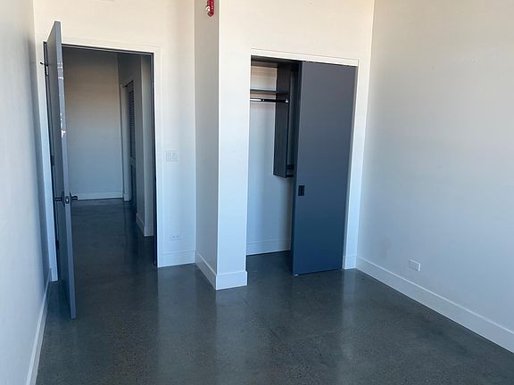5th image of 2075 N Southport Ave #321