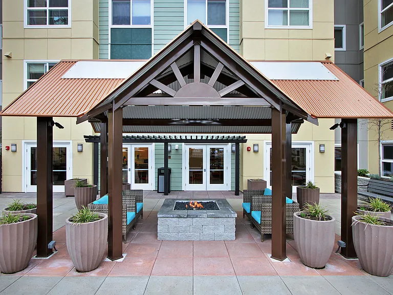 Destinations Lynnwood 61+ Apartment Homes — Photo 54