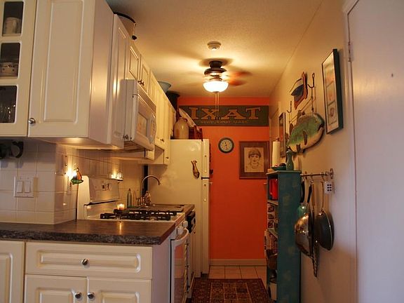 4th image of 1 Brown Ave APT 3-83