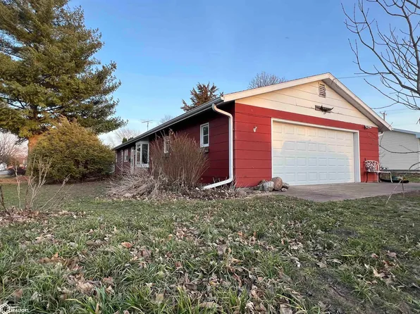 849 Mill St, Wapello, IA 52653