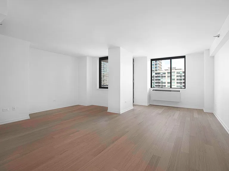 75 W End Ave #P19E — Photo 3