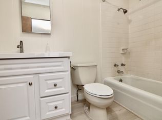 807 Kaaloa St, Honolulu, HI 96826