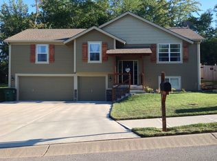 1306 Lawndale Ave, Pleasant Hill, MO 64080