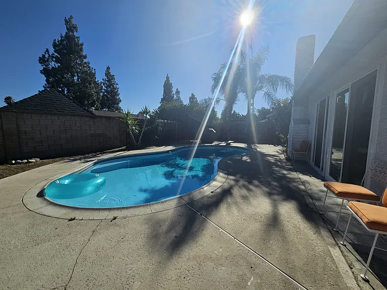 1387 E Flora St — Photo 6