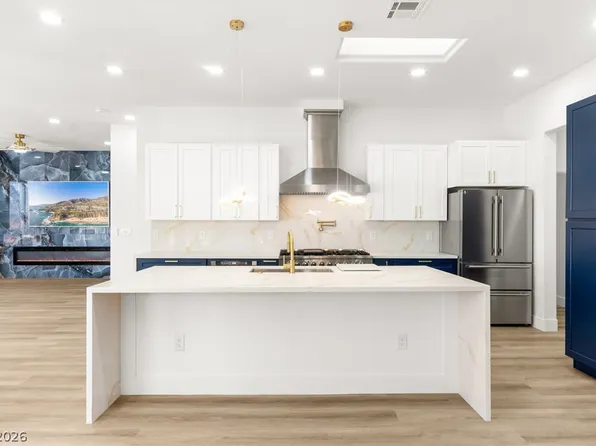 3004 Darby Falls Dr, Las Vegas, NV 89134