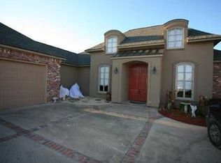 43122 Lighthouse Ln, Prairieville, LA 70769