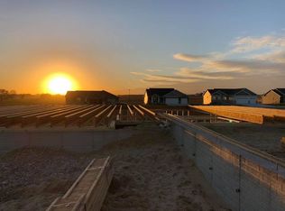 2772 Ridgeview Dr, Palo, IA 52324