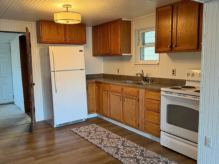 334 W German St — Photo 1