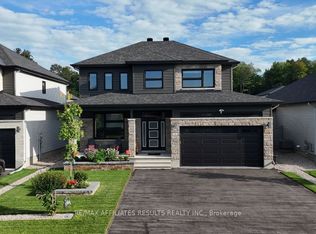 1152 Avignon St, Russell, ON K0A1W0