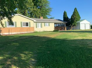 10 170th St, Avon, IL 61415