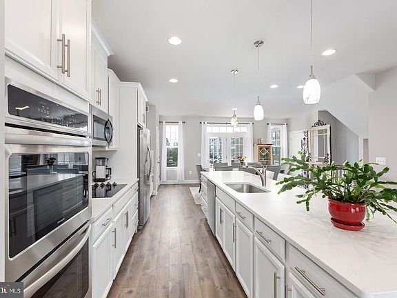 2nd image of 10583 Hinton Way