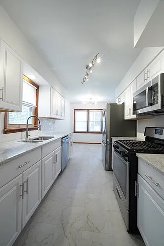 2309 W Arthur Ave Photo 1
