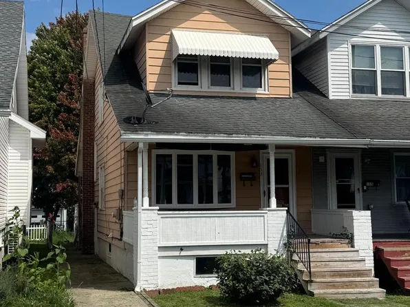 153 S 3rd St, Frackville, PA 17931