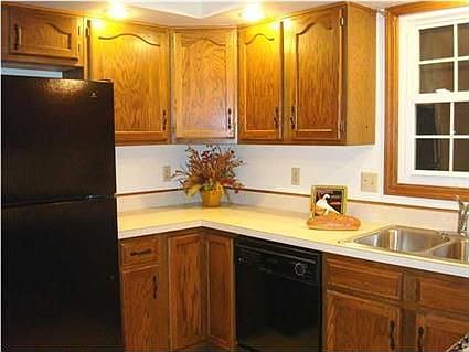 4th image of 631 Crestwood Dr