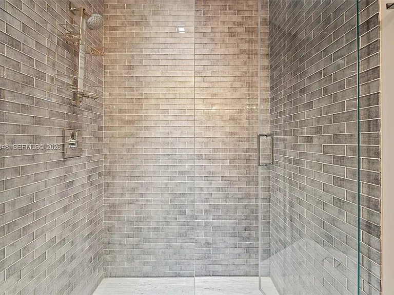 13633 Deering Bay Dr #225 — Photo 25