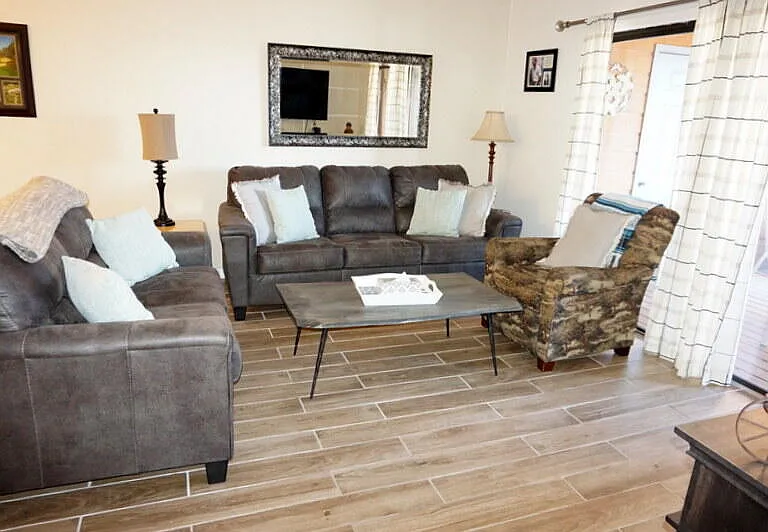 189 Avondale Dr #5 — Photo 8