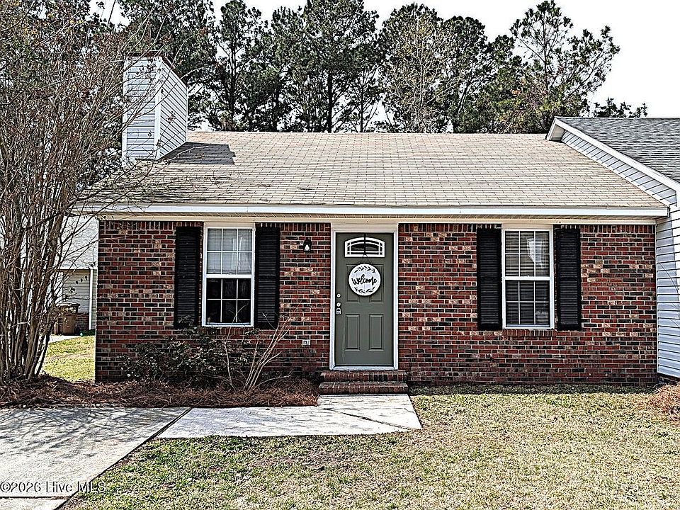 1st image of 106 Glenside Court