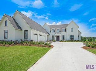 15360 Lake Crest View Dr, Baton Rouge, LA 70810
