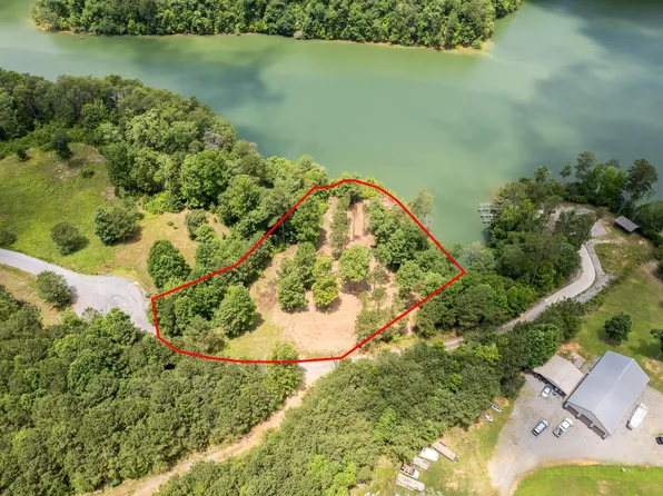 40 Highland Shores Dr, Jasper, AL 35503