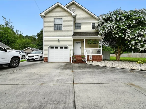 3345 King William Ave, West Point, VA 23181