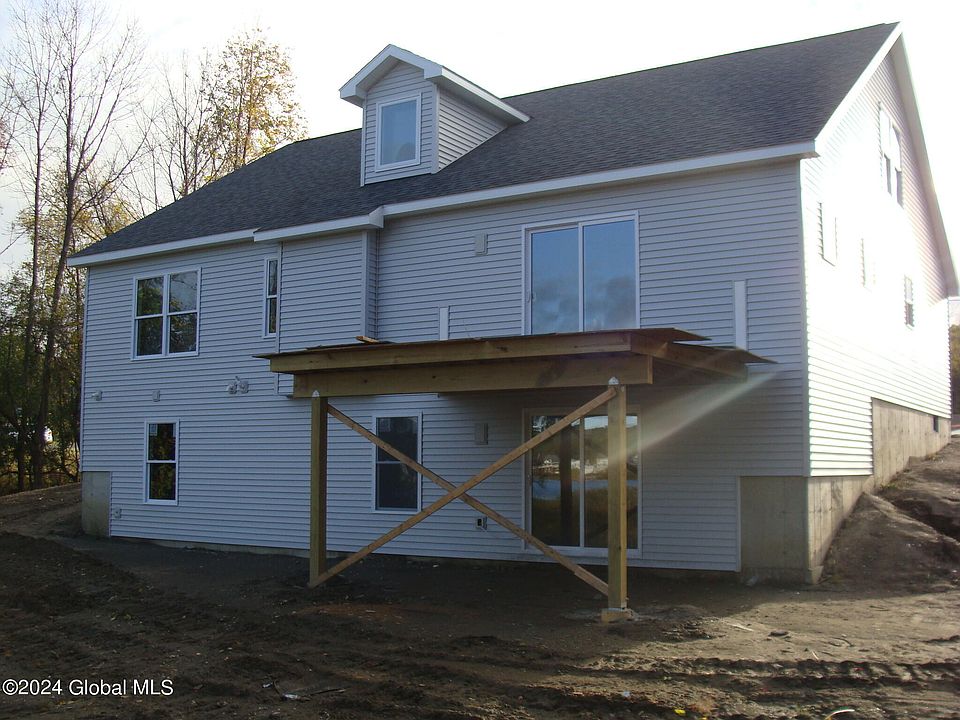 2nd image of 852 Knickerbocker Road