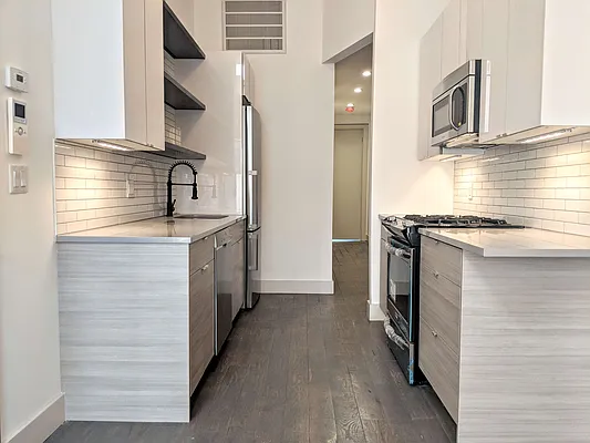 Rented by EXR | media 23