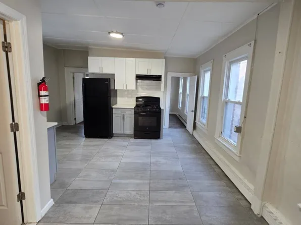 151 Mill St, Paterson, NJ