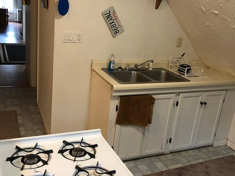 2529 Grand Ave S #3 — Photo 8