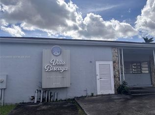 Villa Biscaya Condo Phase, Opa Locka, FL 33054