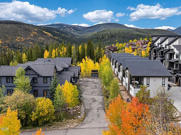2nd image of 106 Cirque Way