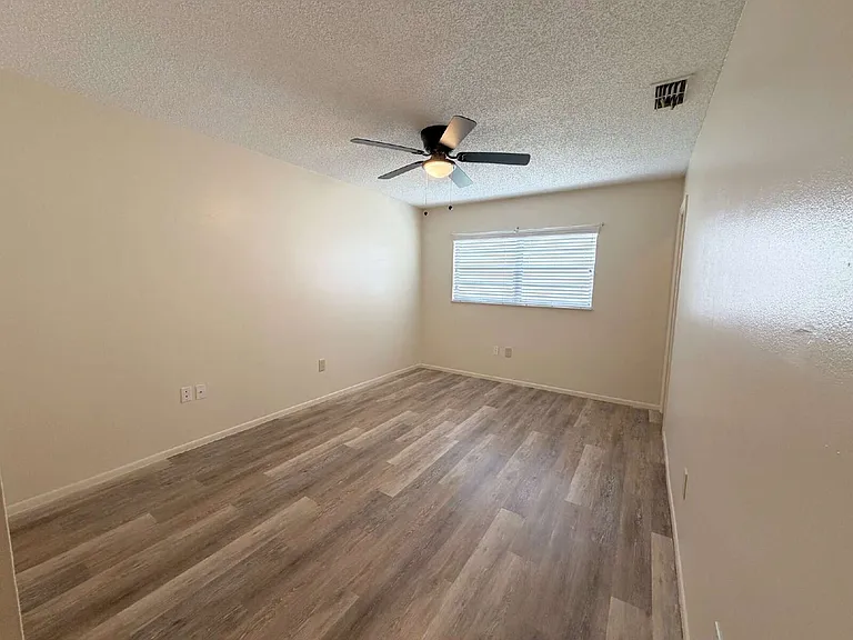 7419 Mead Dr — Photo 7