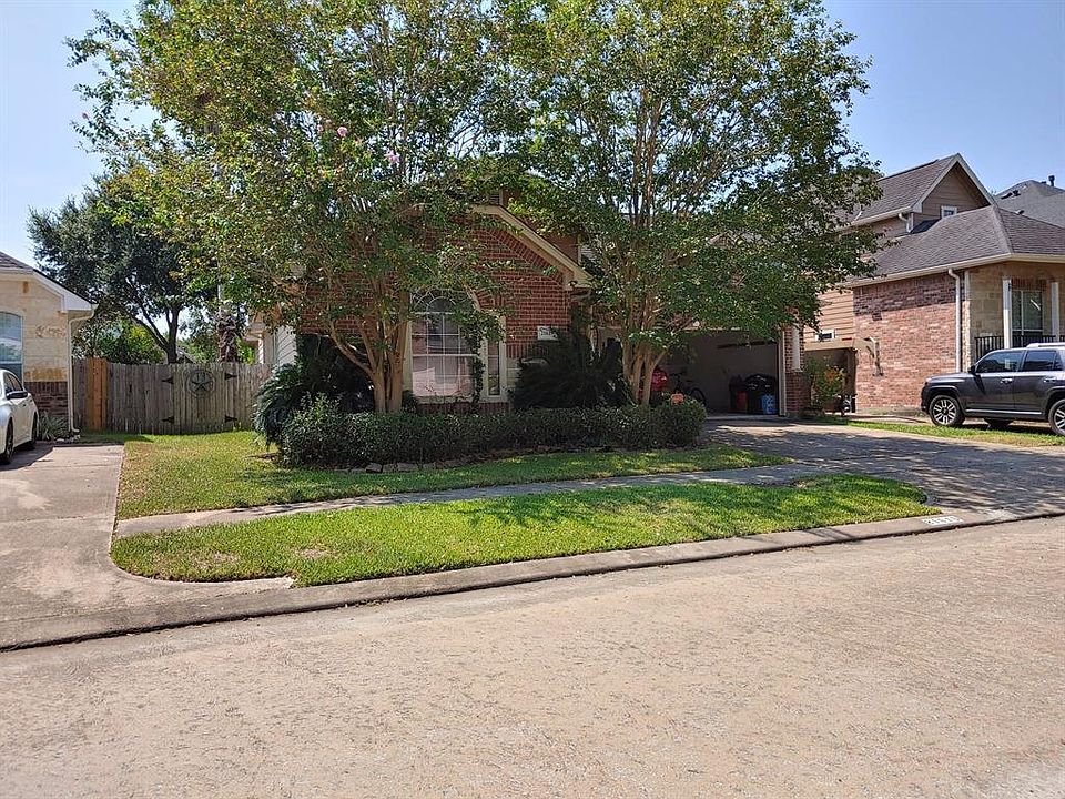 1st image of 21619 Shallow Glen Ln