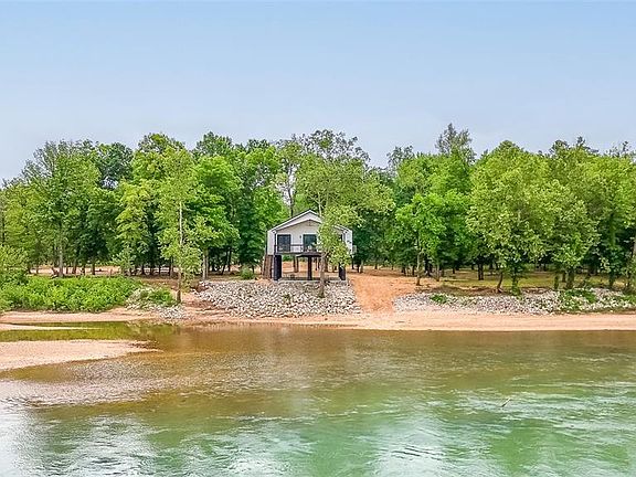 4th image of 1300 River Valley Rd