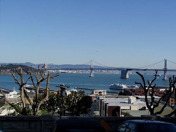 2nd image of 468 Vallejo St