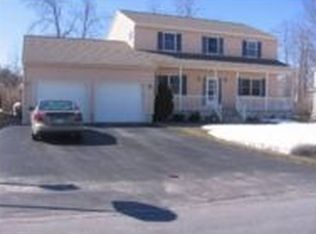 34 Brookwood Dr, Oswego, NY 13126