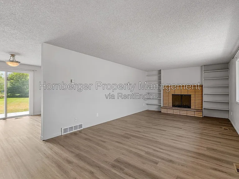 13604 E 5th Ave — Photo 3