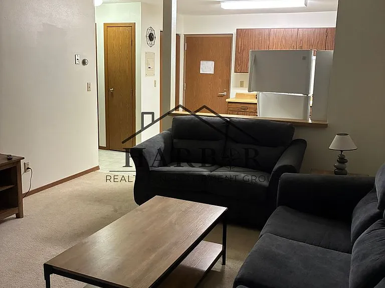 Valley View Apartments — Photo 29