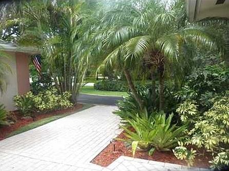 3rd image of 8170 SW 142nd Ter