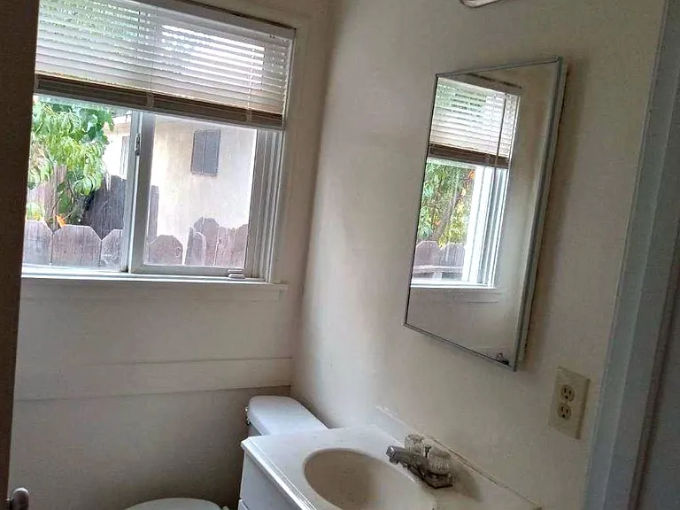 234 Corson Ave — Photo 8