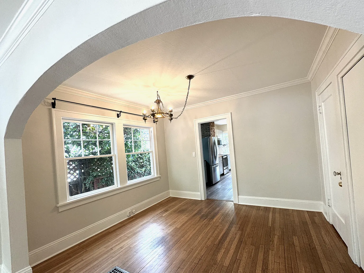 2 bed, 1400 sqft, $2,695 — Photo 4