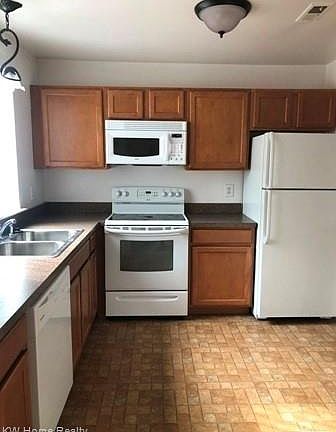 5th image of 20961 Indian Creek Dr #1