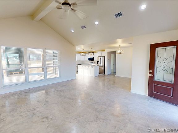 3rd image of 11767 Xander Ln