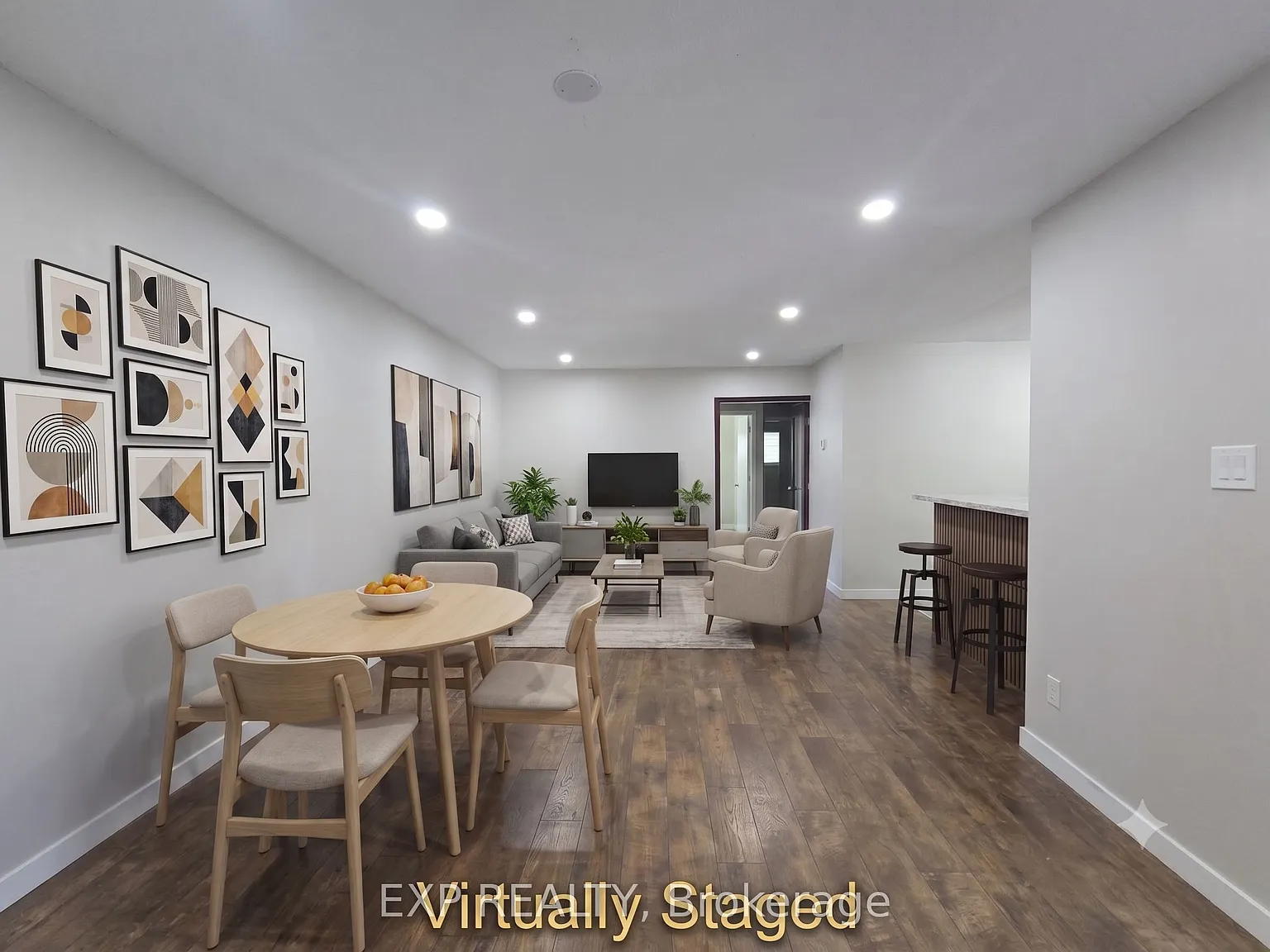 3 bed, $2,550 — Photo 2