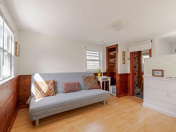 2nd image of 17 Shore Road UNIT 6