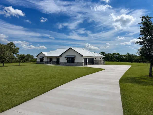 396 Burnet Oaks Drive, Burnet, TX 78611
