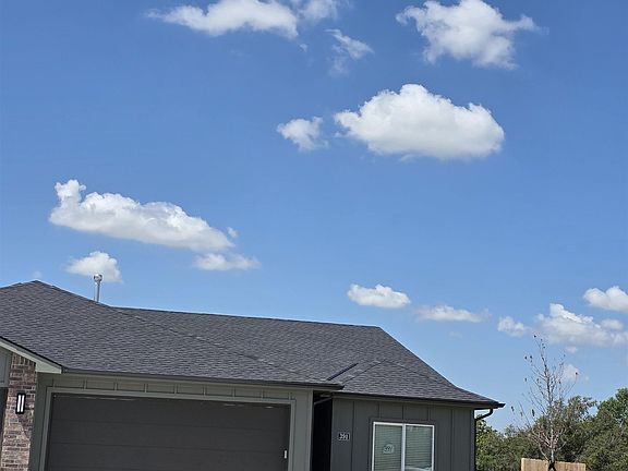 3rd image of 391 S Trails Head Cir
