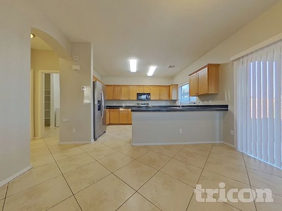 5th image of 25768 W Victory St