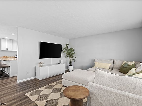 5th image of 156 Crisswill Rd