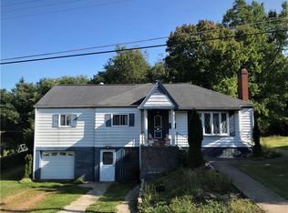 107 Saint Anne Dr, Glenshaw, PA 15116